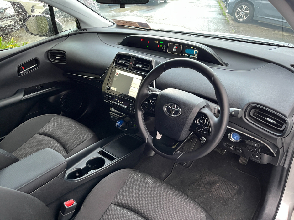 2021 Toyota Prius S 4WD AUTOMATIC HYBRID 1.8 PETROL //KEYLESS ENTRY//REVERSE CAMERA//ADAPTIVE CRUISE CONTROL// €19,950