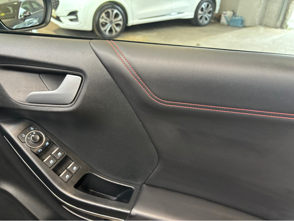 2023 Ford Puma - image 8