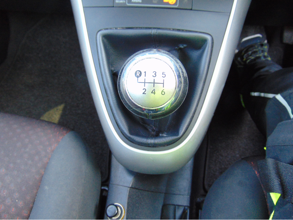 2011 Toyota Verso - image 19