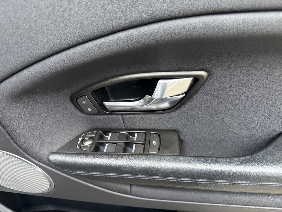 2016 Land Rover Range Rover Evoque 2.0 SE ED4 150 BHP**FULL LEATHER**REVERSE PARK CAMERA**HEATED SEATS**SAT NAV**XENON HEADLIGHTS**MINT**FSH** €13,950