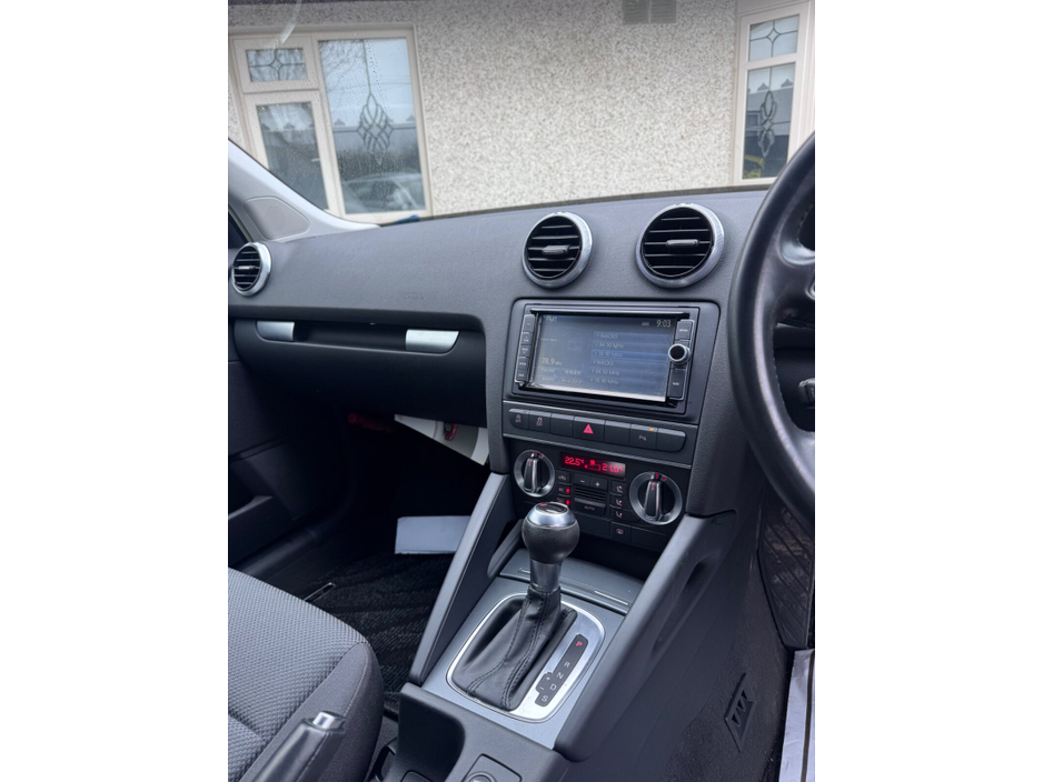 2013 Audi A3 - image 8