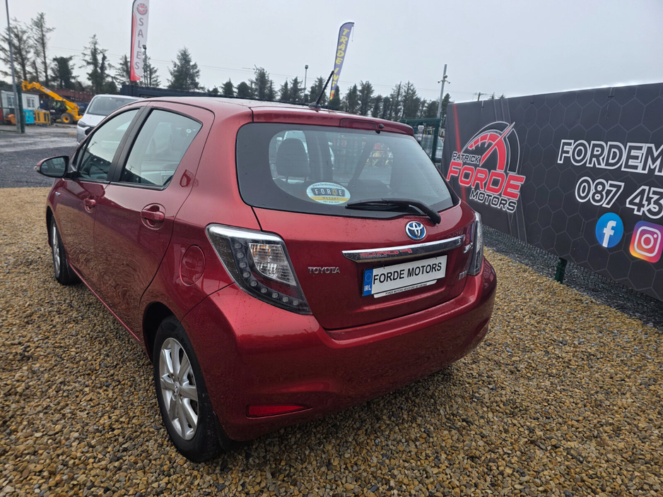 2014 Toyota Yaris Hybrid Luxury €11,950