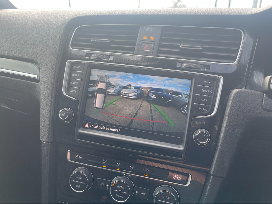 2016 Volkswagen Golf (Low Km's) 2.0 TSI GTI AUTOMATIC 5DR MODEL  www.bolandscarcentre.ie €18,900