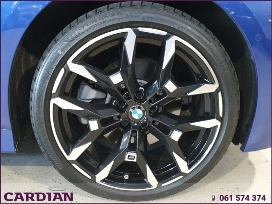 2025 BMW 3 Series - image 20