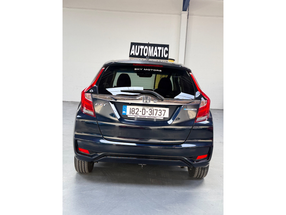 2018 Honda Fit - image 5