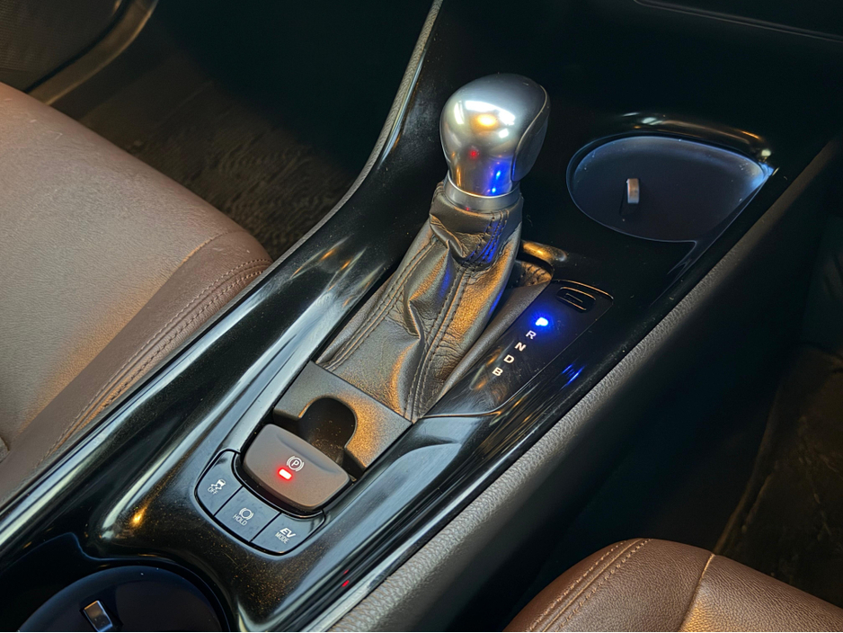 2017 Toyota C-HR (171) 1.8 HYBRID SPORT AUTO