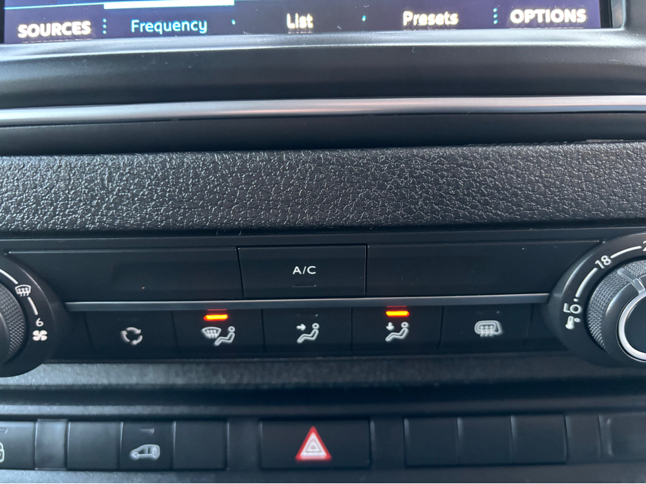 2023 Peugeot Expert - image 7