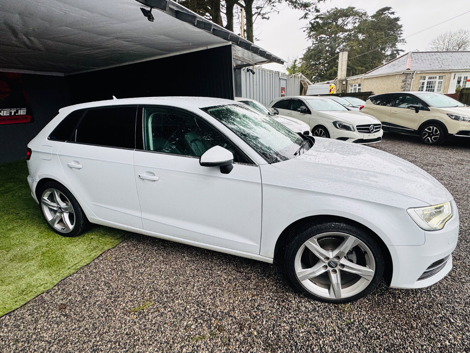 2015 Audi A3 - image 3