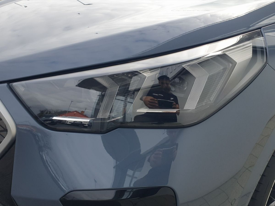 2026 BMW iX2 - image 21