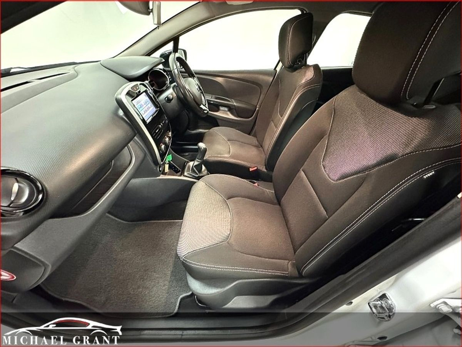 2016 Renault Clio 1.2 PETROL 16V 75 DYNAMIQUE NAV ONLY 71KM IRISH CAR €11,950