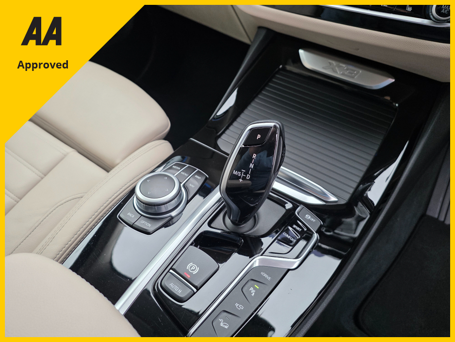 2020 BMW X3 - image 17