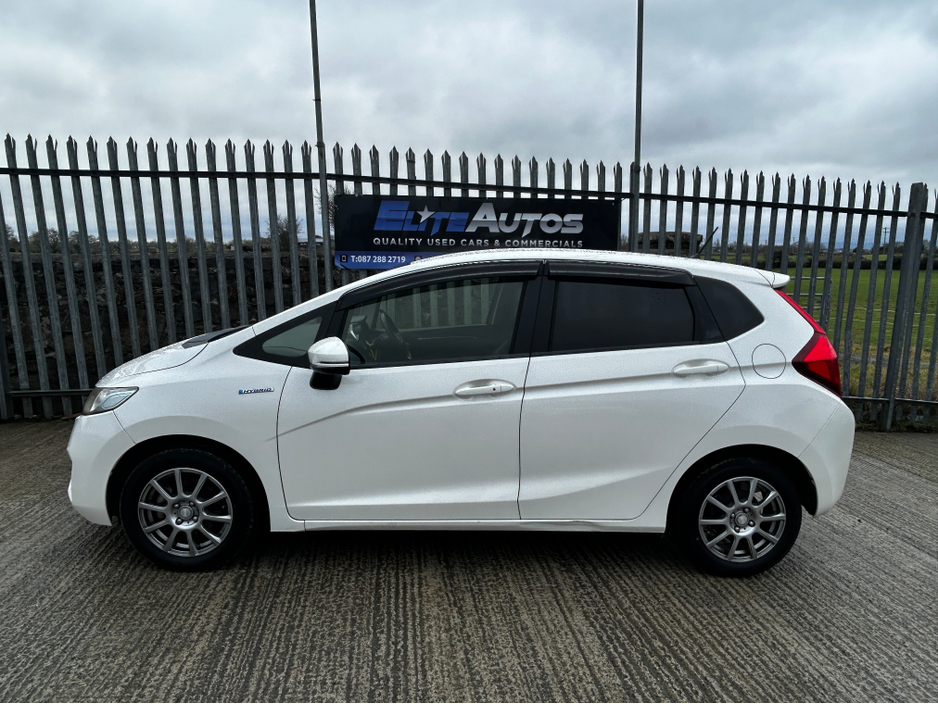2016 Honda Fit Self Charging Hybrid €10,995
