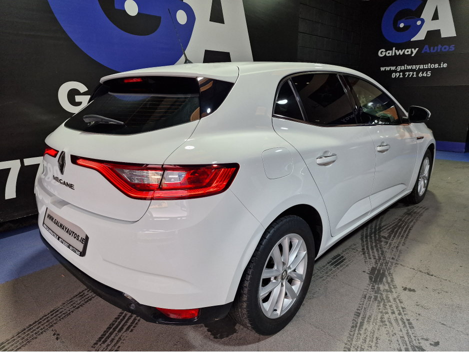 2017 Renault Megane LOW MILEAGE-1.2 DYNAMIQUE-HIGH SPEC €10,950
