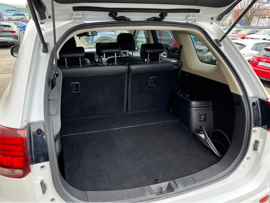 2018 Mitsubishi Outlander - image 9