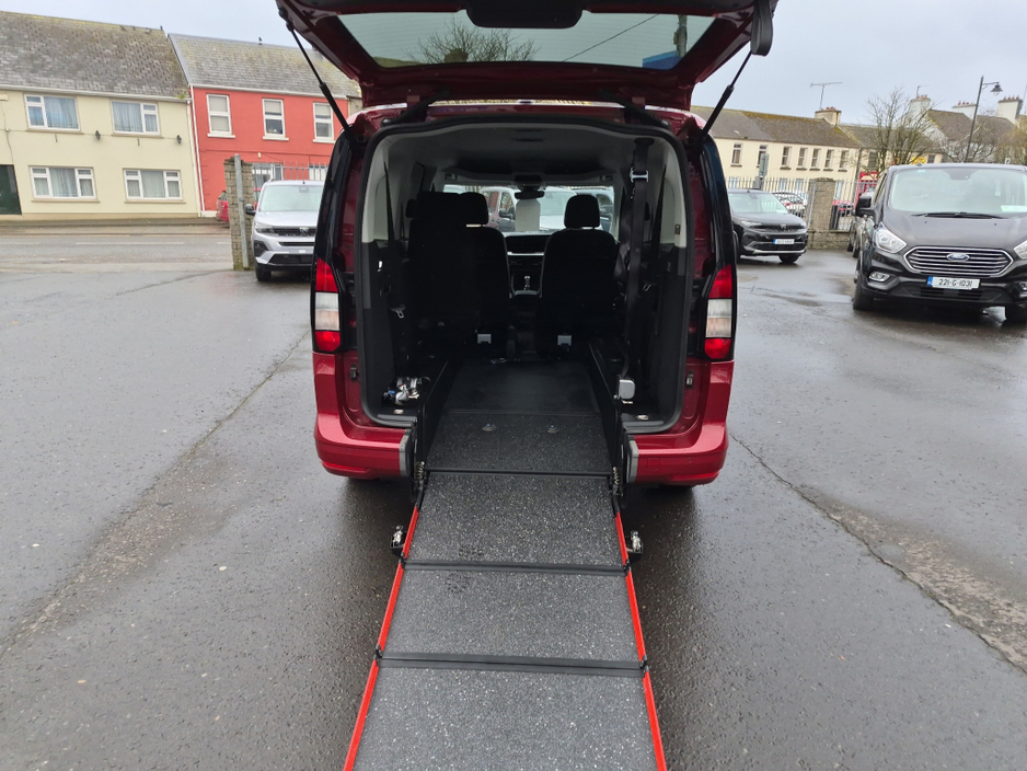 2023 Ford Tourneo Connect - image 13