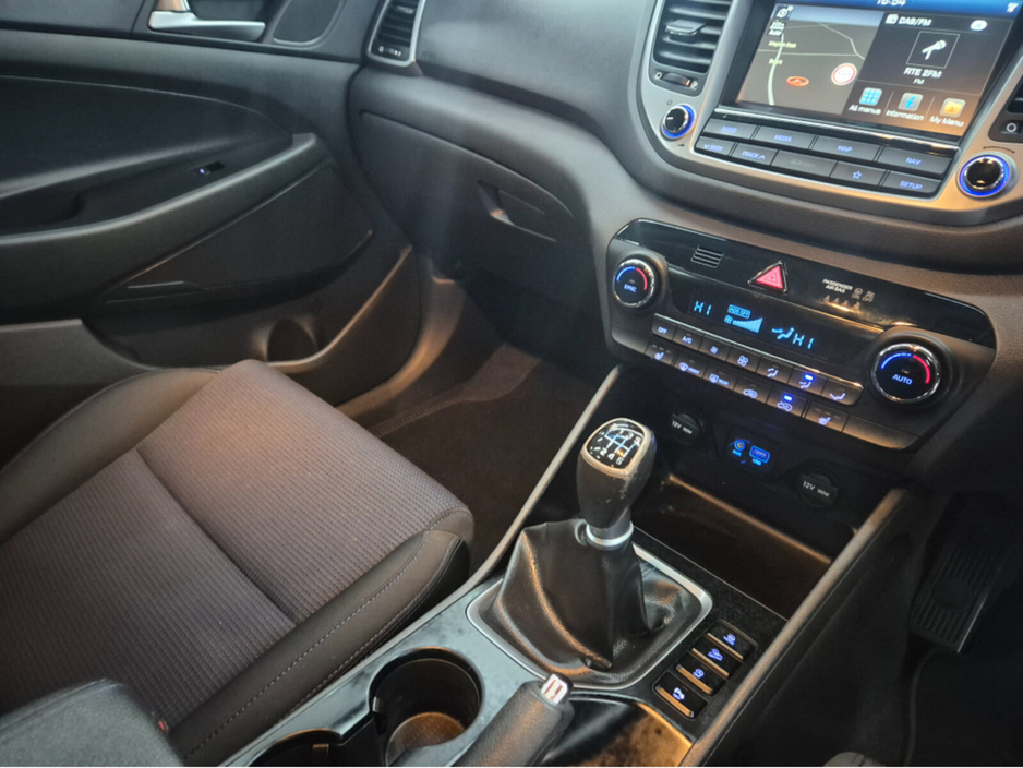 2018 Hyundai Tucson - image 4