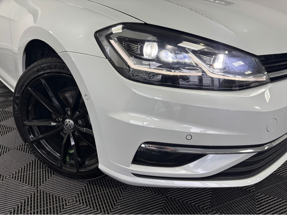 2019 Volkswagen Golf *VOLKSWAGEN GOLF TSI* *LOW MILEAGE* *HEATED LEATHER ELECTRIC SEATS* *WIDE PRONAV SCREEN* *REVERSE CAMERA* *PARKING SENSORS* *DSG AUTOMATIC* *FINANCE AVAILABLE* *TRADE INS WELCOME* €21,950