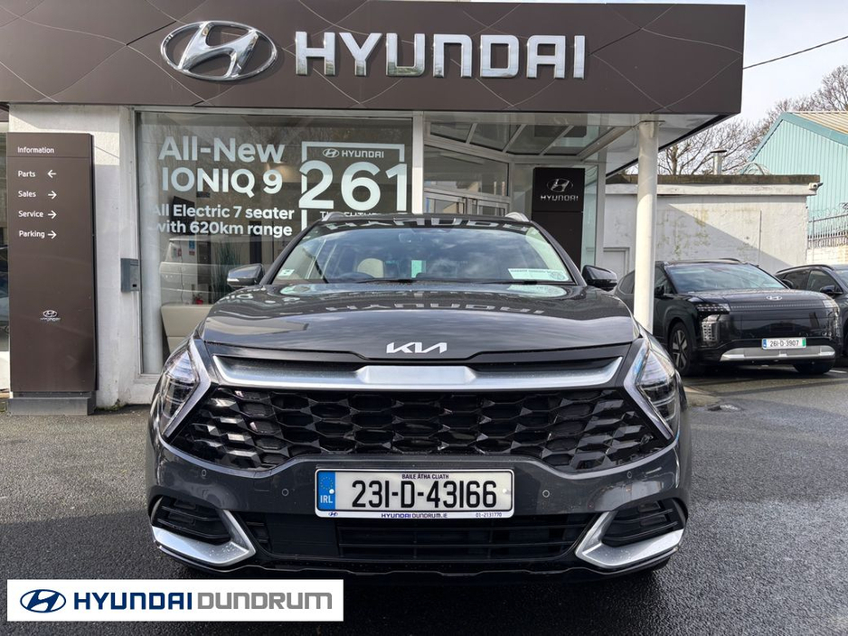 2023 Kia Sportage - image 2