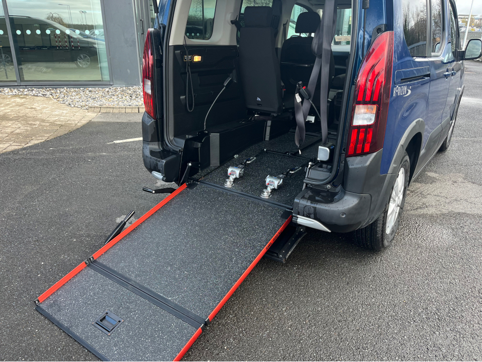 2021 Peugeot Rifter 1.2 Petrol Auto Wheelchair Accessible SWB €24,950