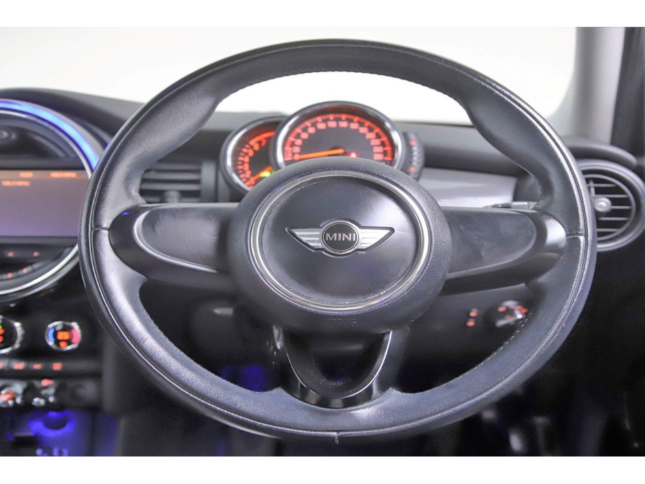 2016 MINI Hatch 1.5 AUTO 5DR *1 YEARS WARRANTY* €14,990