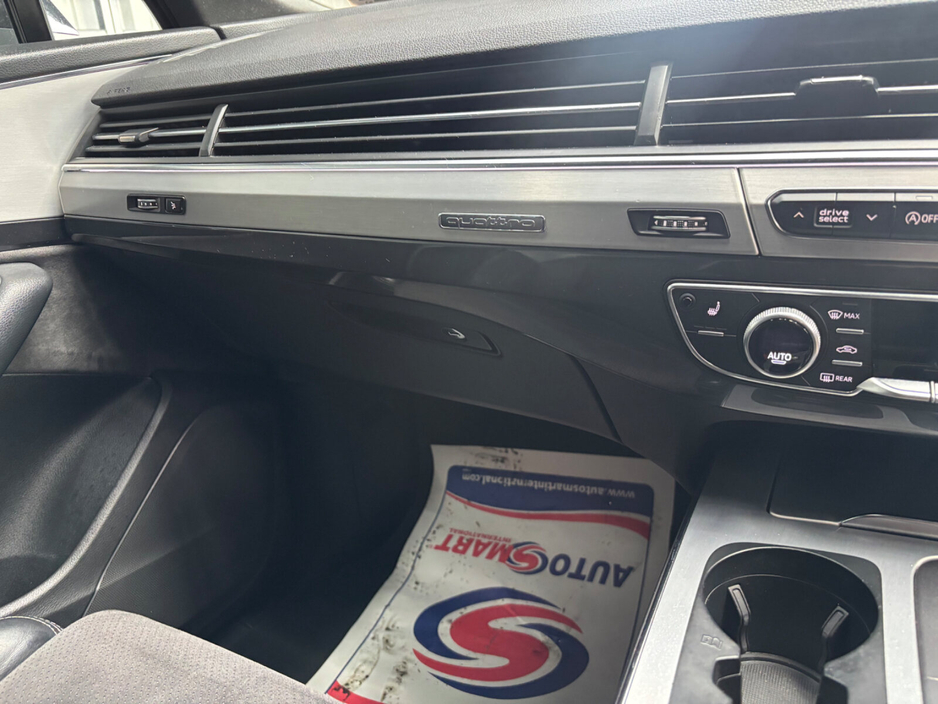 2019 Audi Q7 - image 11
