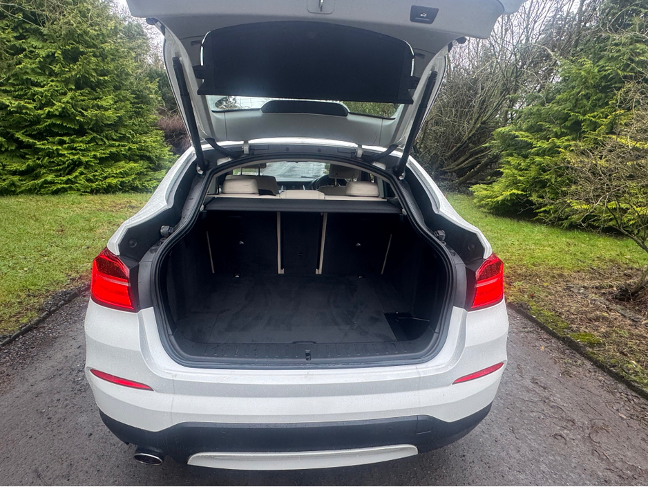 2017 BMW X4 XDRIVE20D  AUTO €20,899