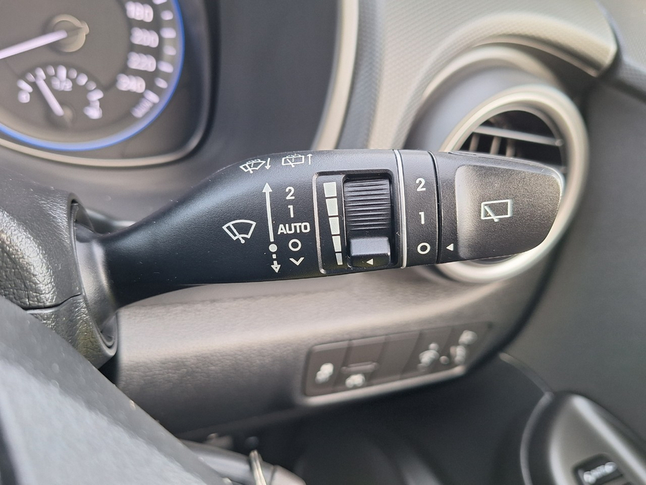 2020 Hyundai Kona - image 24