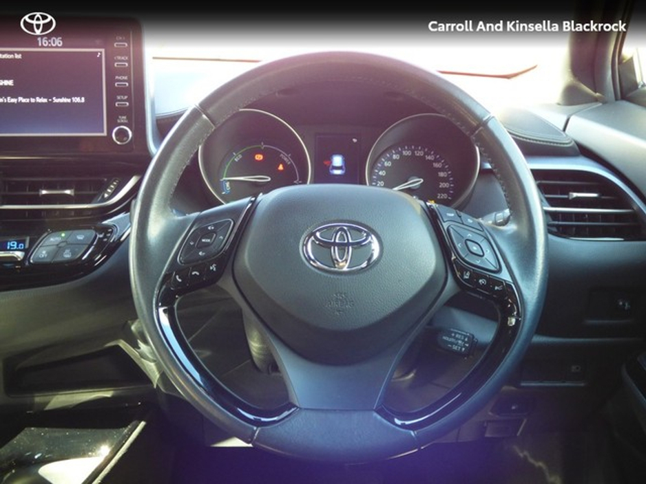 2021 Toyota C-HR - image 9