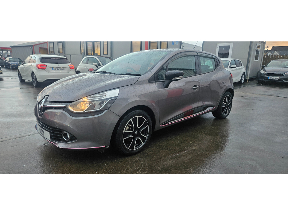 2015 Renault Clio lutecia automatic 1.2 petrol dynamique low kms €8,995