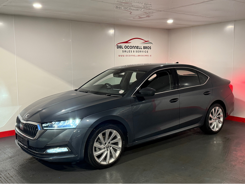 2022 Skoda Octavia - image 12