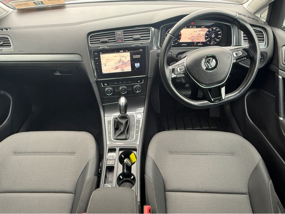 2018 Volkswagen Golf - image 12