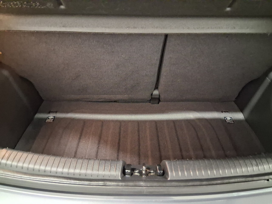 2019 Hyundai i10 - image 9