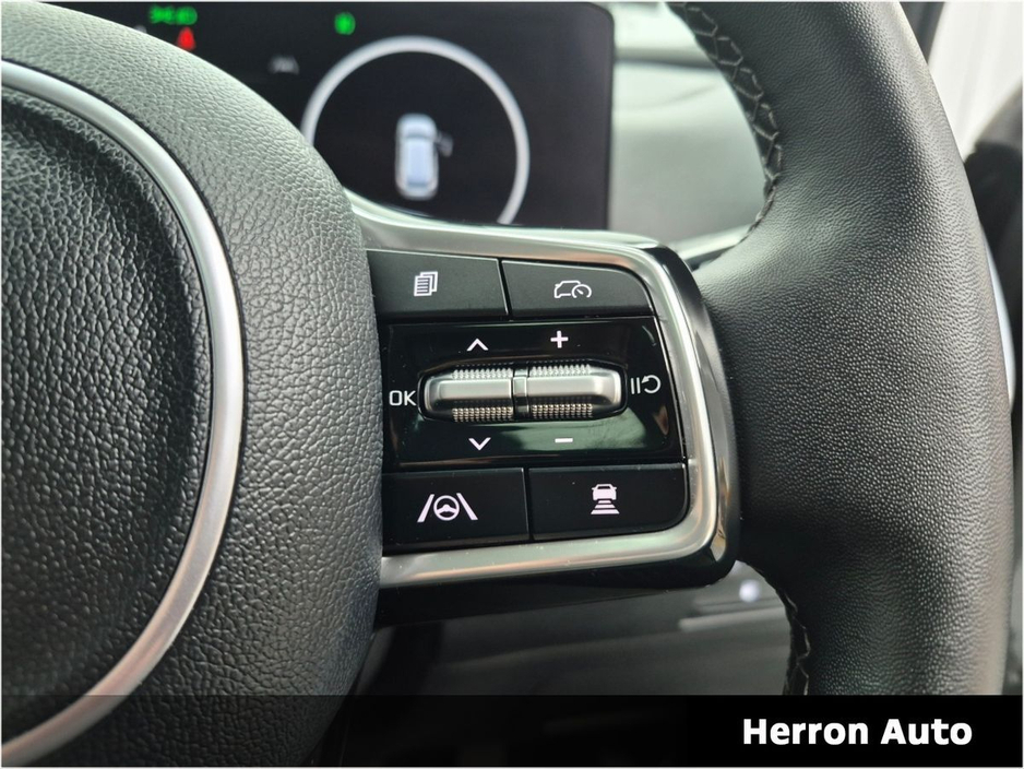 2025 Kia Sorento - image 10