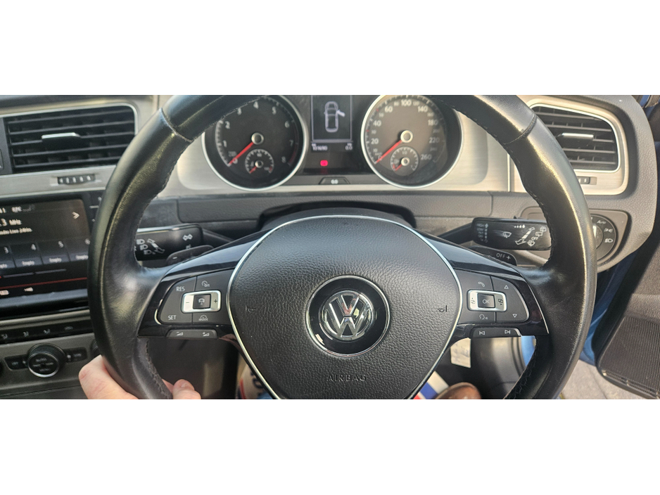 2015 Volkswagen Golf automatic 1.2 comfortline dsg low kms €10,950