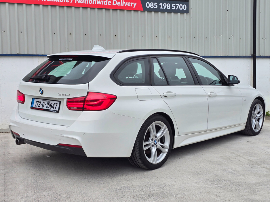 2017 BMW 3 Series - image 6