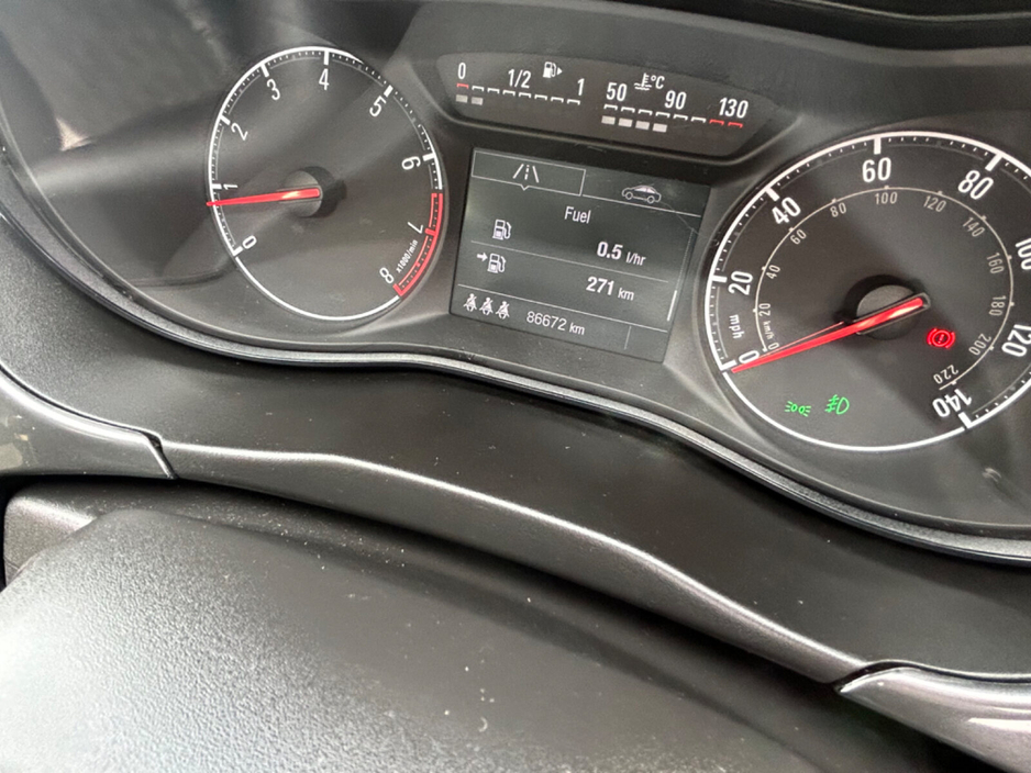 2015 Vauxhall Corsa - image 16