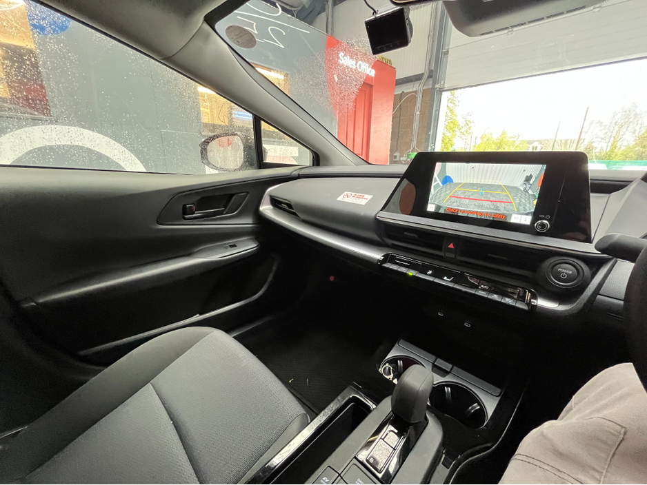 2025 Toyota Prius - image 15