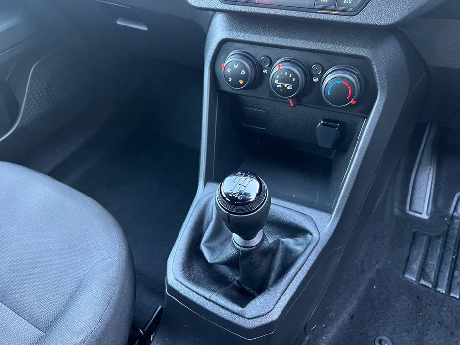 2024 Dacia Jogger ESSENTIAL 7-SEATER 1.0 TCE // PARKING SENSORS // AIR CONDITIONING // CRUISE CONTROL €19,900