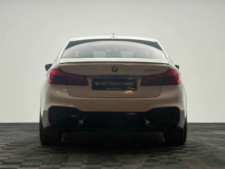 2018 BMW 5 Series 530E M SPORT €21,990