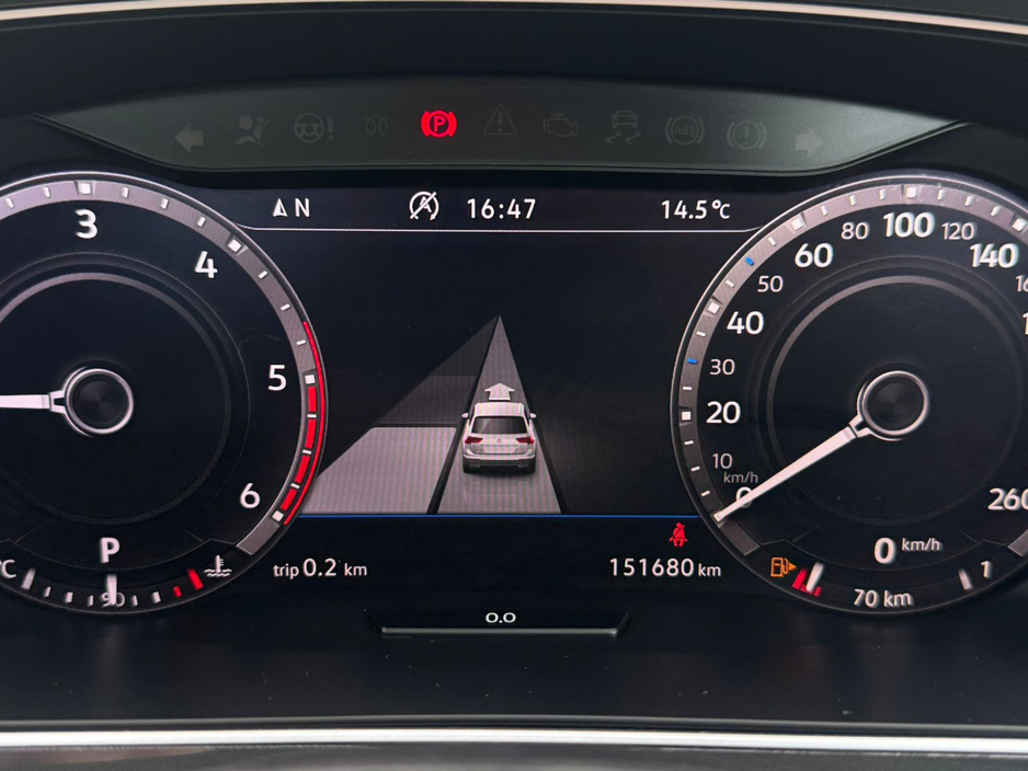 2018 Volkswagen Tiguan - image 21