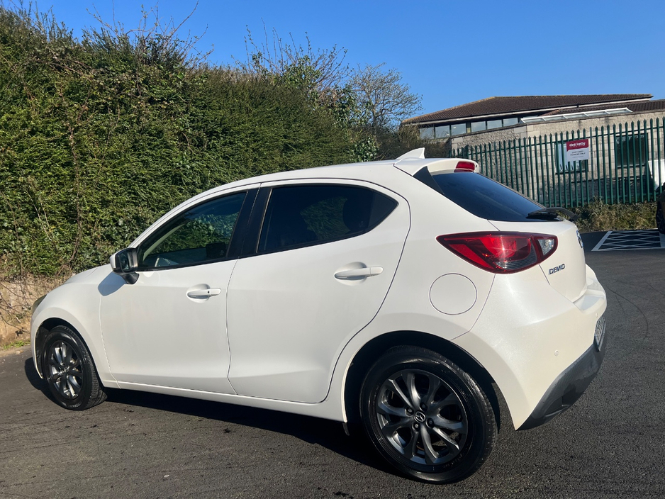 2017 Mazda Demio - image 11