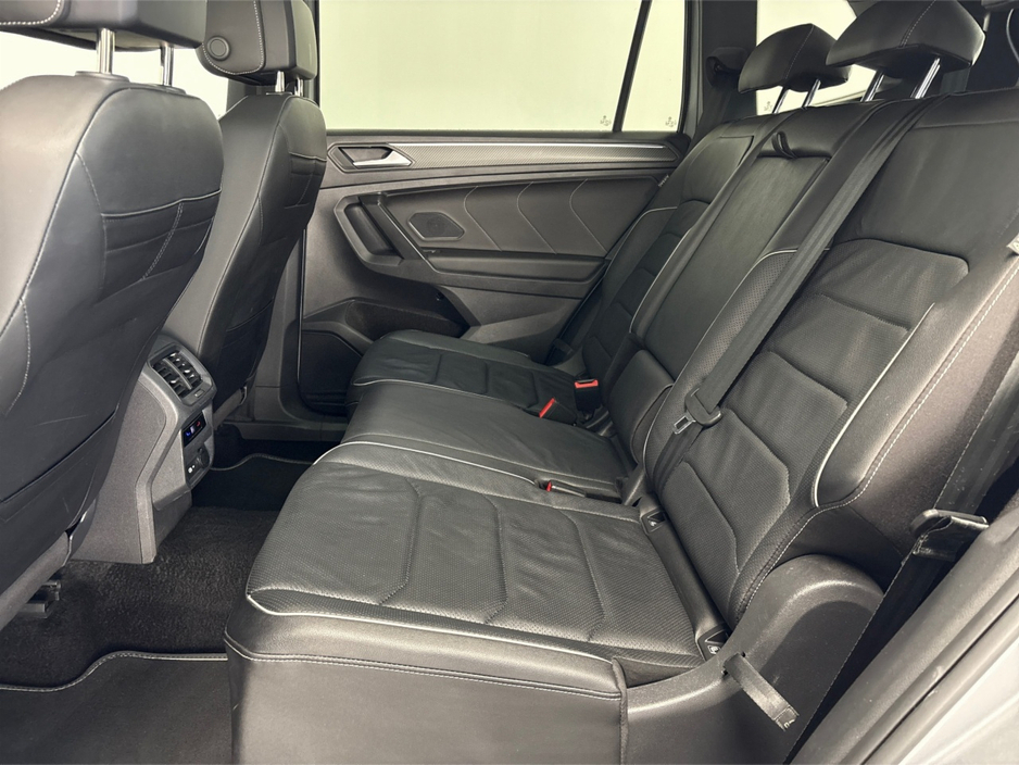2023 Volkswagen Tiguan R-LINE 2.0 TDI AUTOMATIC 7 SEATER**PANORAMIC SUNROOF**HEATED MULTIFUNCTIONAL STEERING WHEEL**DIGITAL DASH**HEATED FRONT SEATS**REVERSE CAMERA**BLACK LEATHER INTERIOR**KEYLESS ENTRY**APPLE CARPLAY** €42,995