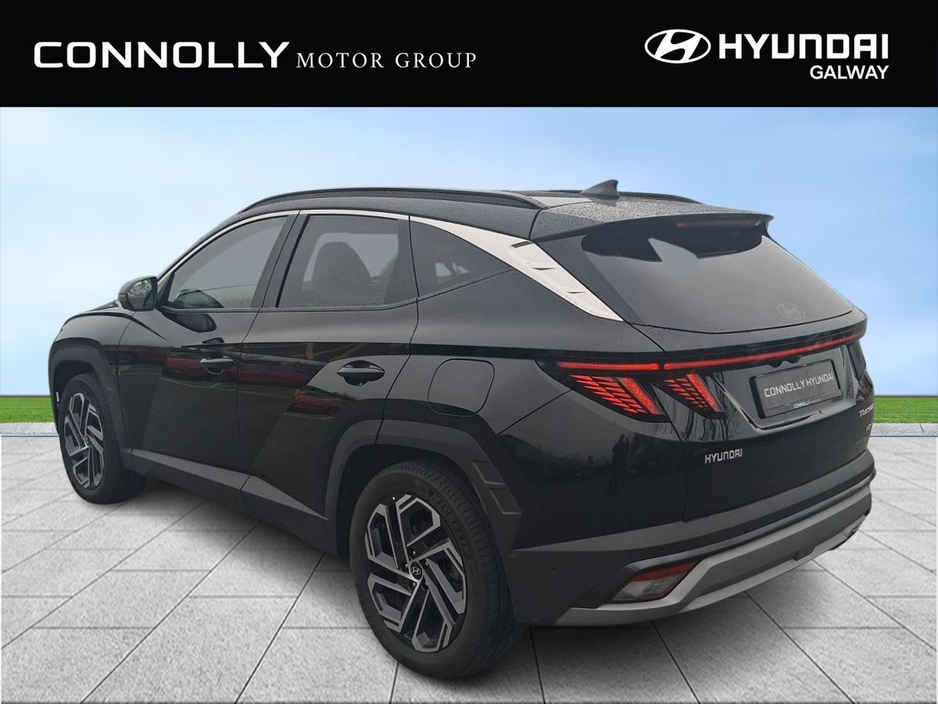 2025 Hyundai Tucson - image 2