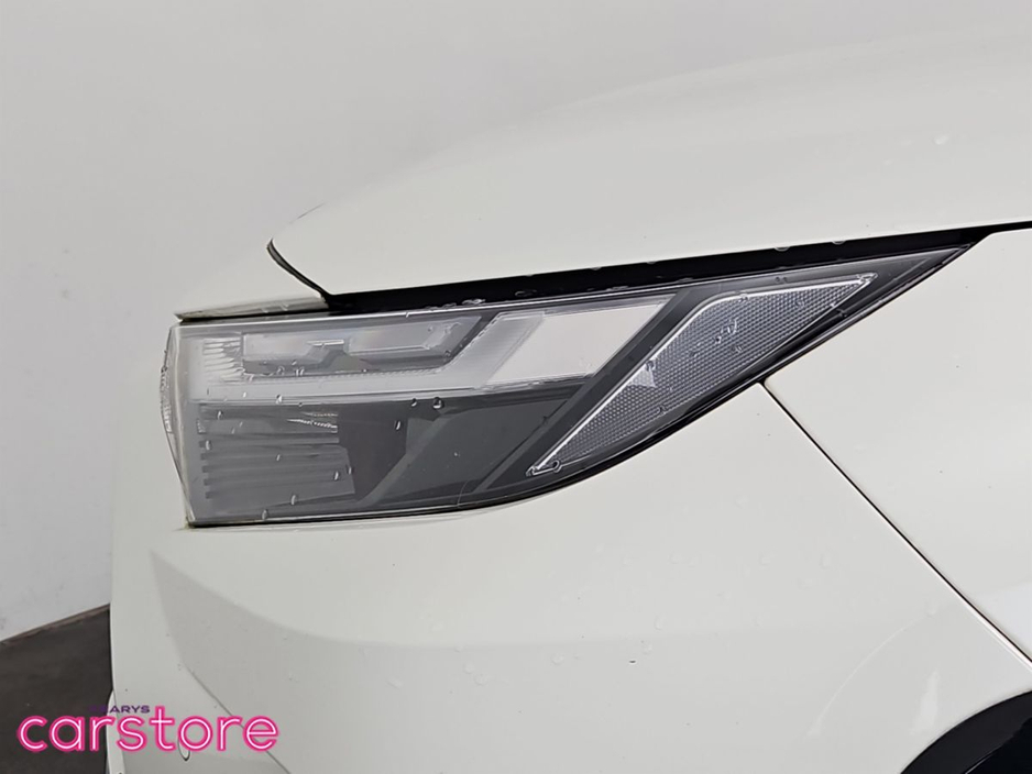 2022 Toyota Rav4 - image 16