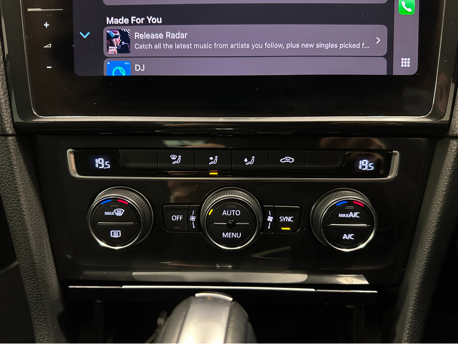 2020 Volkswagen Golf (201) COMFORTLINE 2.0TDI DSG LOW KMS VW/AUDI SPECIALISTS WWW.DENISDARCYCARS.IE €24,950