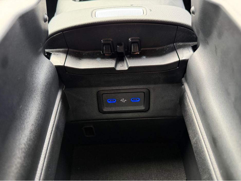 2024 Mercedes-Benz E Class STUNNING LOOKING URBAN EDITION HYBRID PHEV//STUNNING IN ALPINE GREY//VERY LOW MILEAGE//SIMI AND AA DEALER €66,950