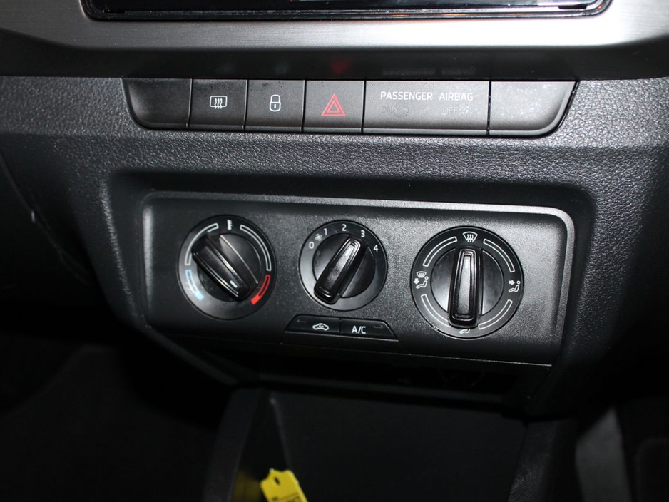 2021 Skoda Fabia - image 20