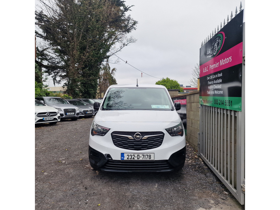2023 Opel Combo - image 8