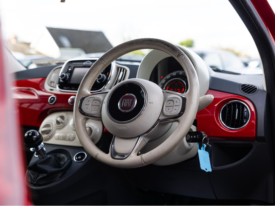 2016 Fiat 500 - image 13