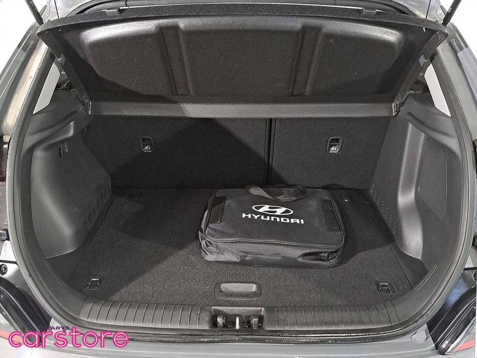 2023 Hyundai Kona - image 18